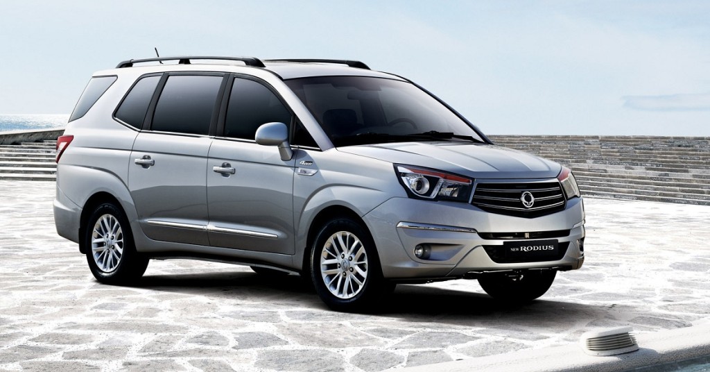 SsangYong%20Rodius%20Turismo%202013-4-1024x536.jpg