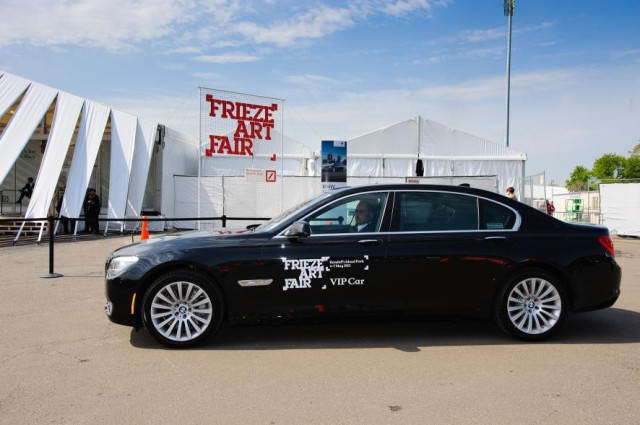 BMW 7 Series VIP Shuttle playing the Frieze Sounds